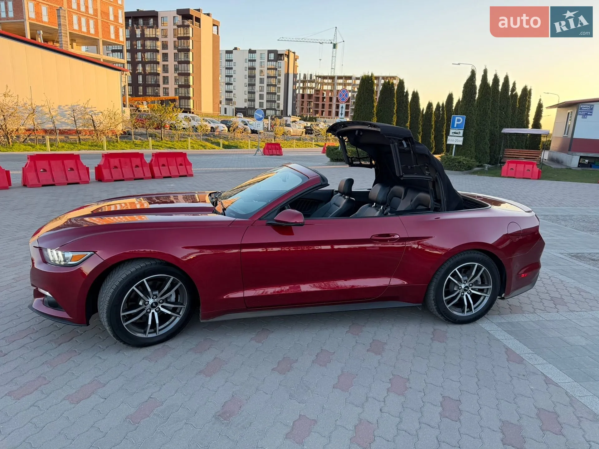 2016 Ford Mustang - мініатюра 31