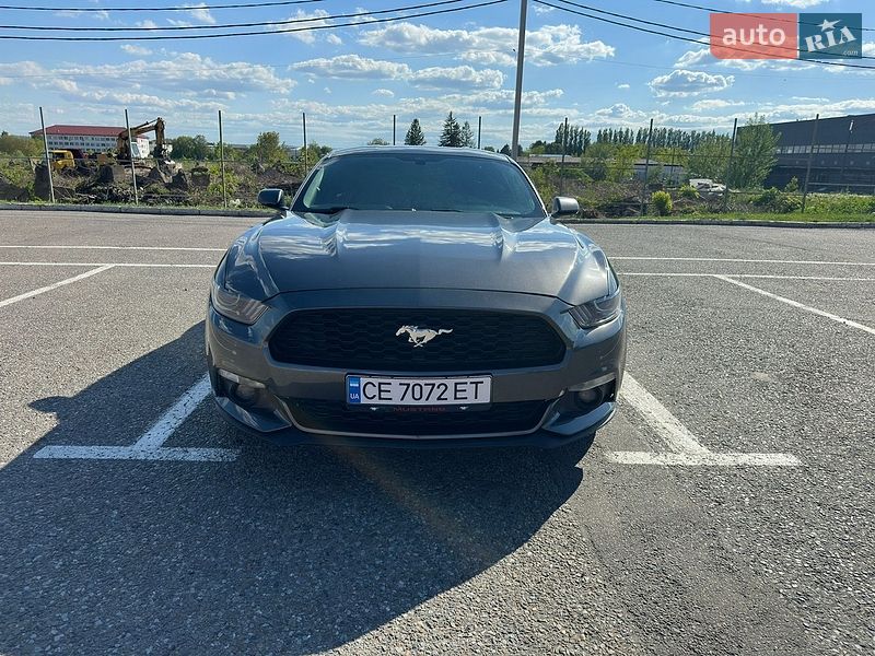 Купе Ford Mustang 2015 в Чернівцях