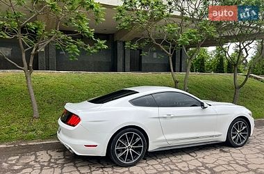 Купе Ford Mustang 2015 в Сумах