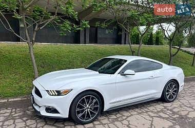 Купе Ford Mustang 2015 в Сумах