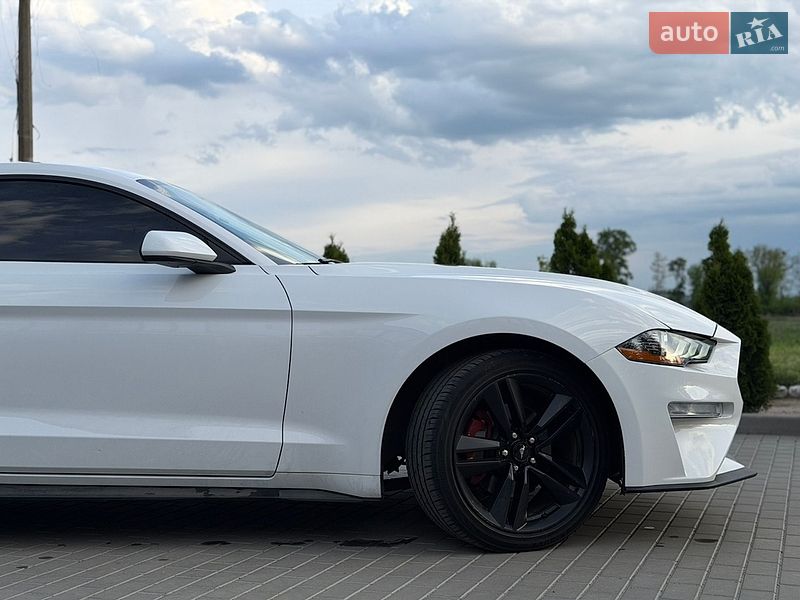 Купе Ford Mustang 2019 в Луцьку фото 4 Купе Ford Mustang 2019 в Луцьку