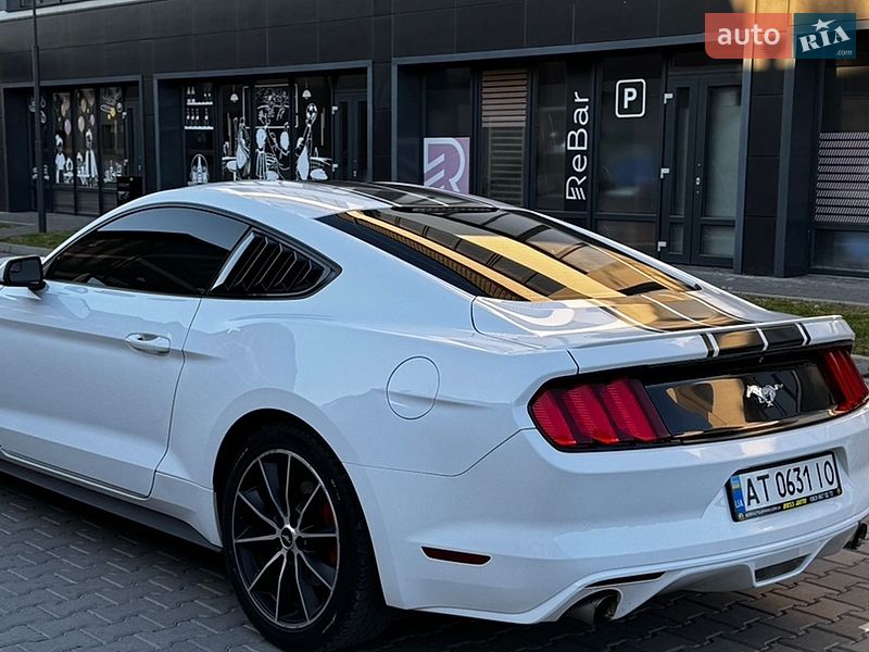 Купе Ford Mustang 2015 в Ивано-Франковске