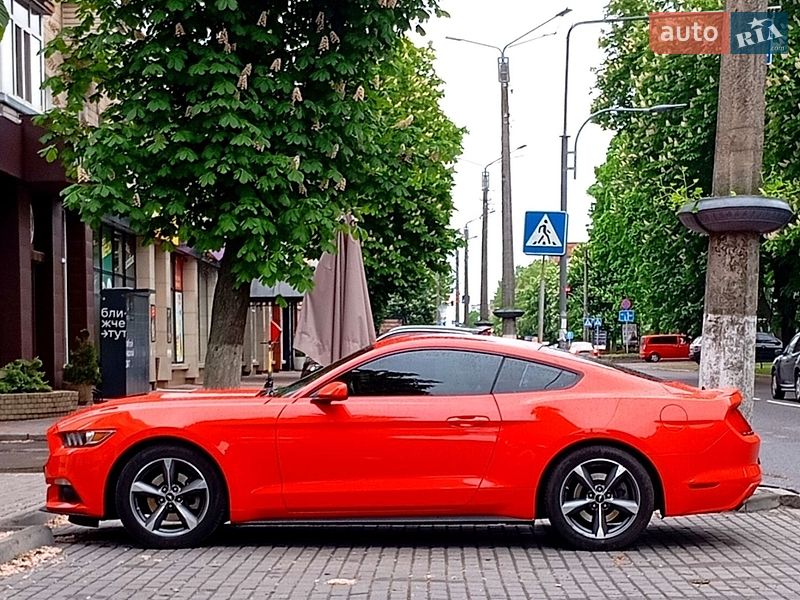 Купе Ford Mustang 2015 в Черкассах