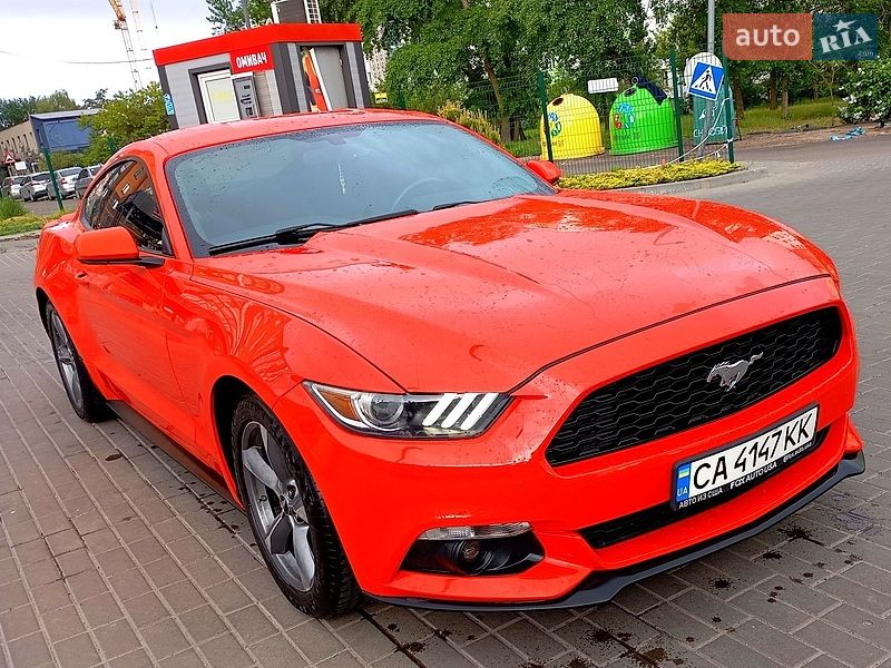 Купе Ford Mustang 2015 в Черкассах