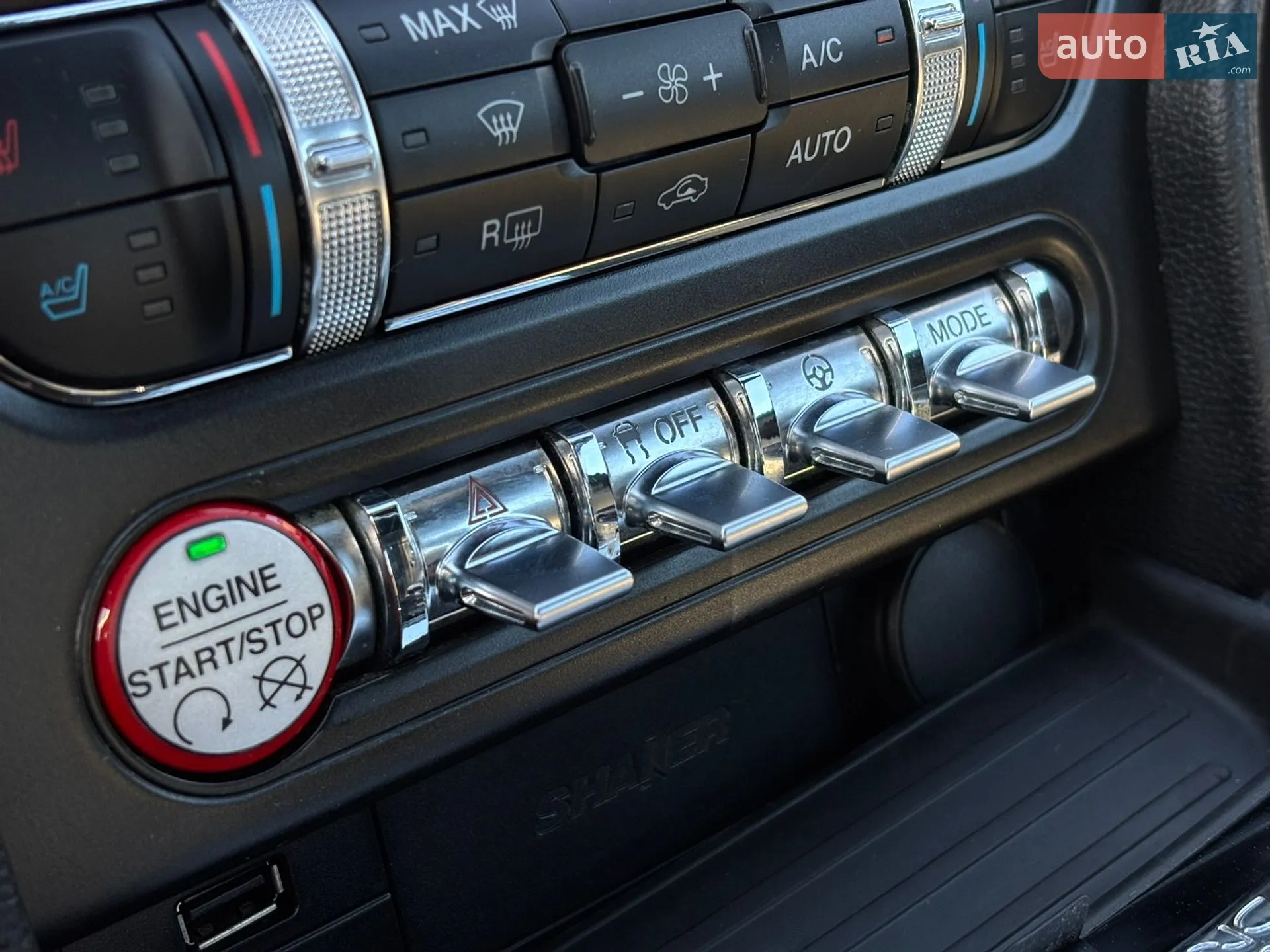 2014 Ford Mustang - мініатюра 23