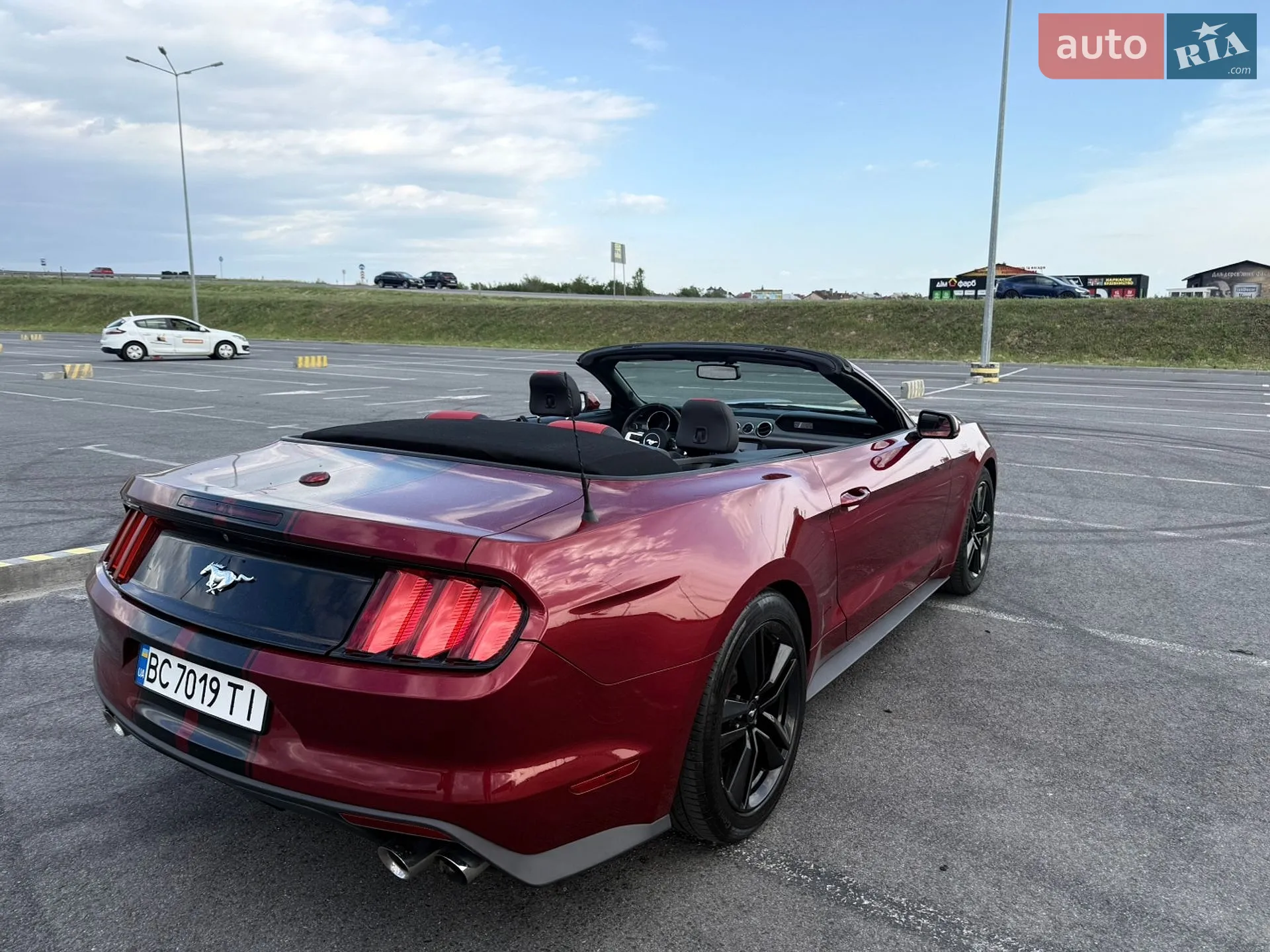 2016 Ford Mustang - мініатюра 5