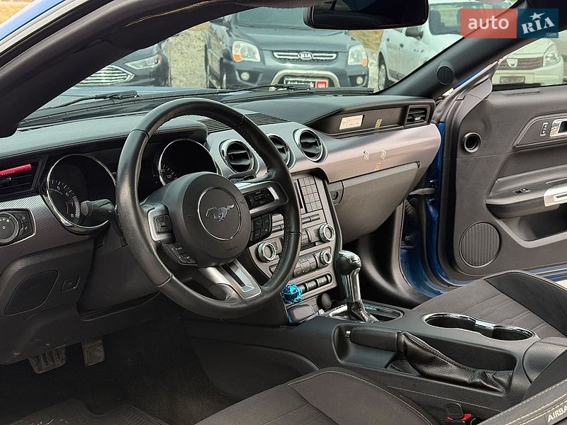 Купе Ford Mustang 2017 в Львове