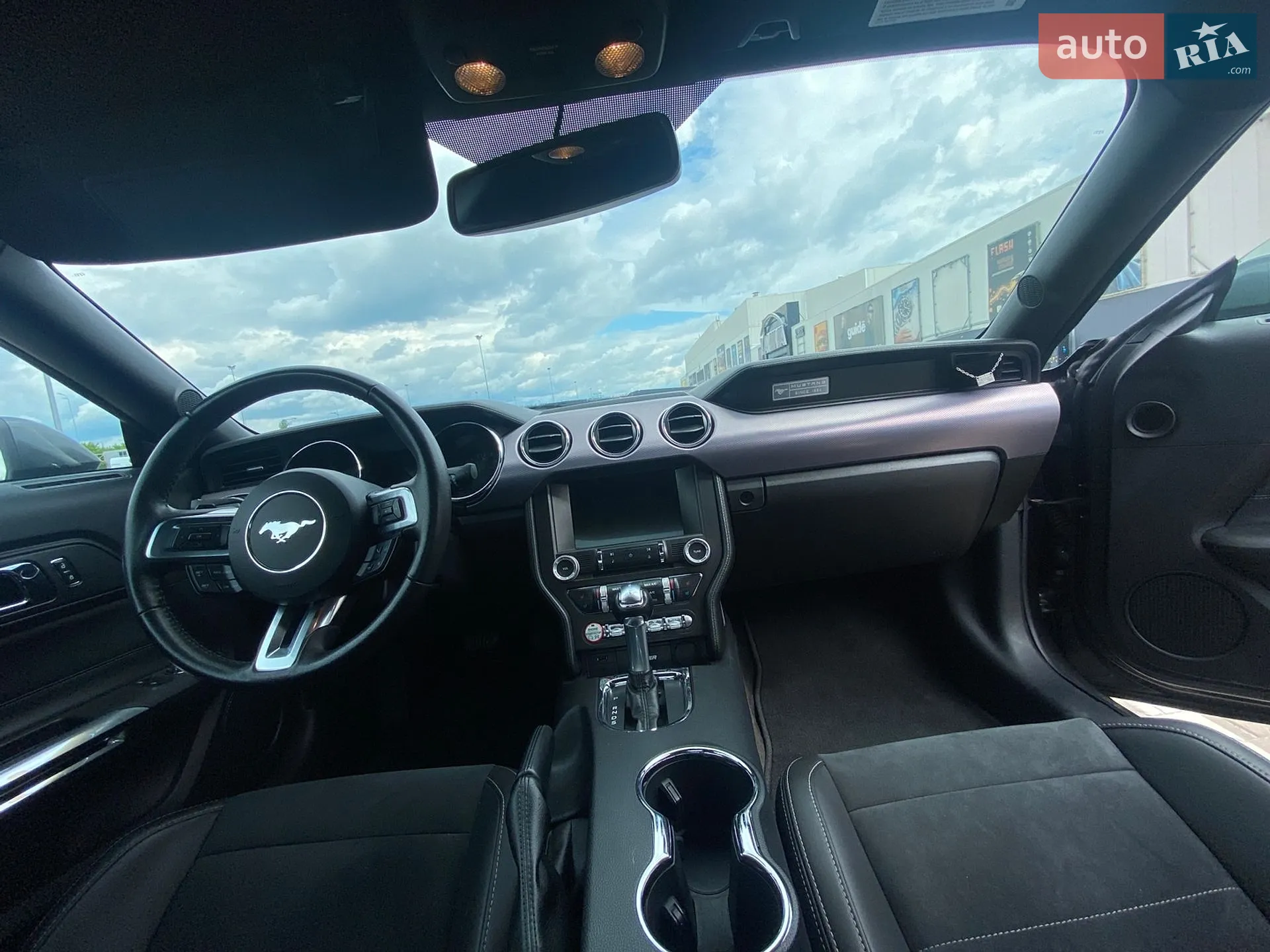 2017 Ford Mustang - мініатюра 10