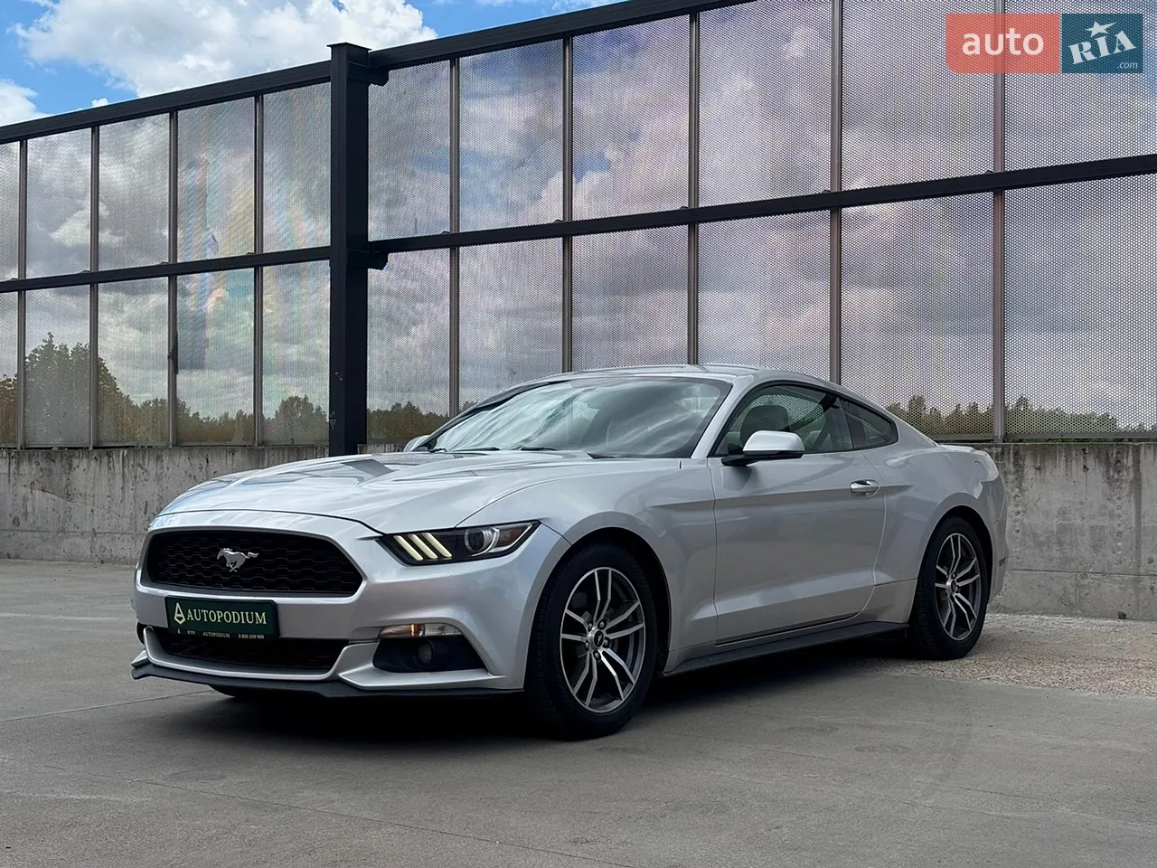 2015 Ford Mustang - мініатюра 19