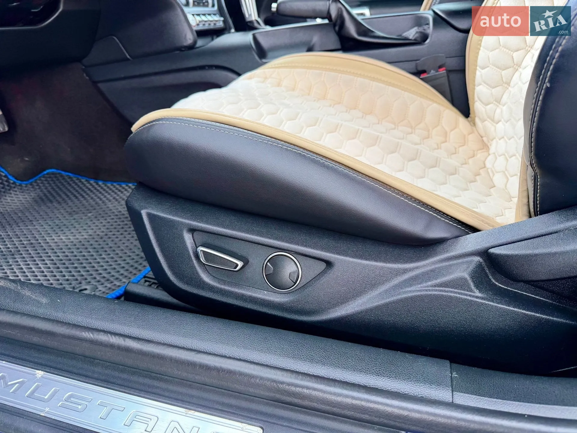 2015 Ford Mustang - мініатюра 10