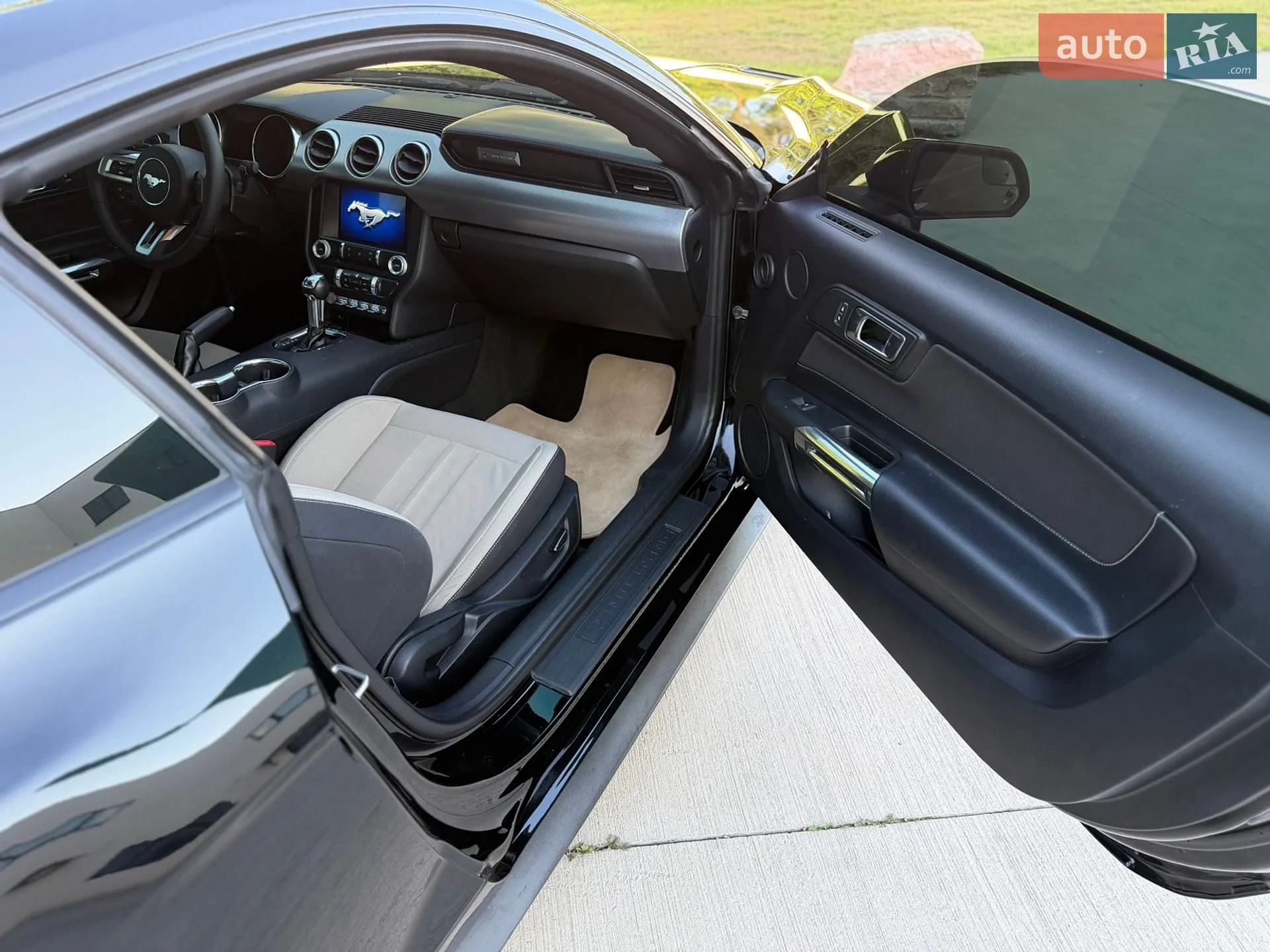 2017 Ford Mustang - мініатюра 23