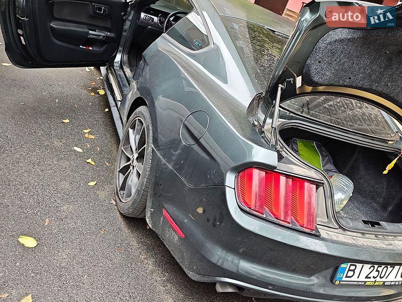 Купе Ford Mustang 2014 в Дніпрі