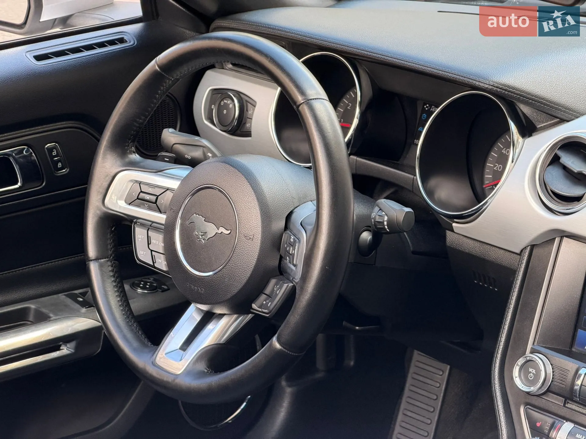 2016 Ford Mustang - мініатюра 18