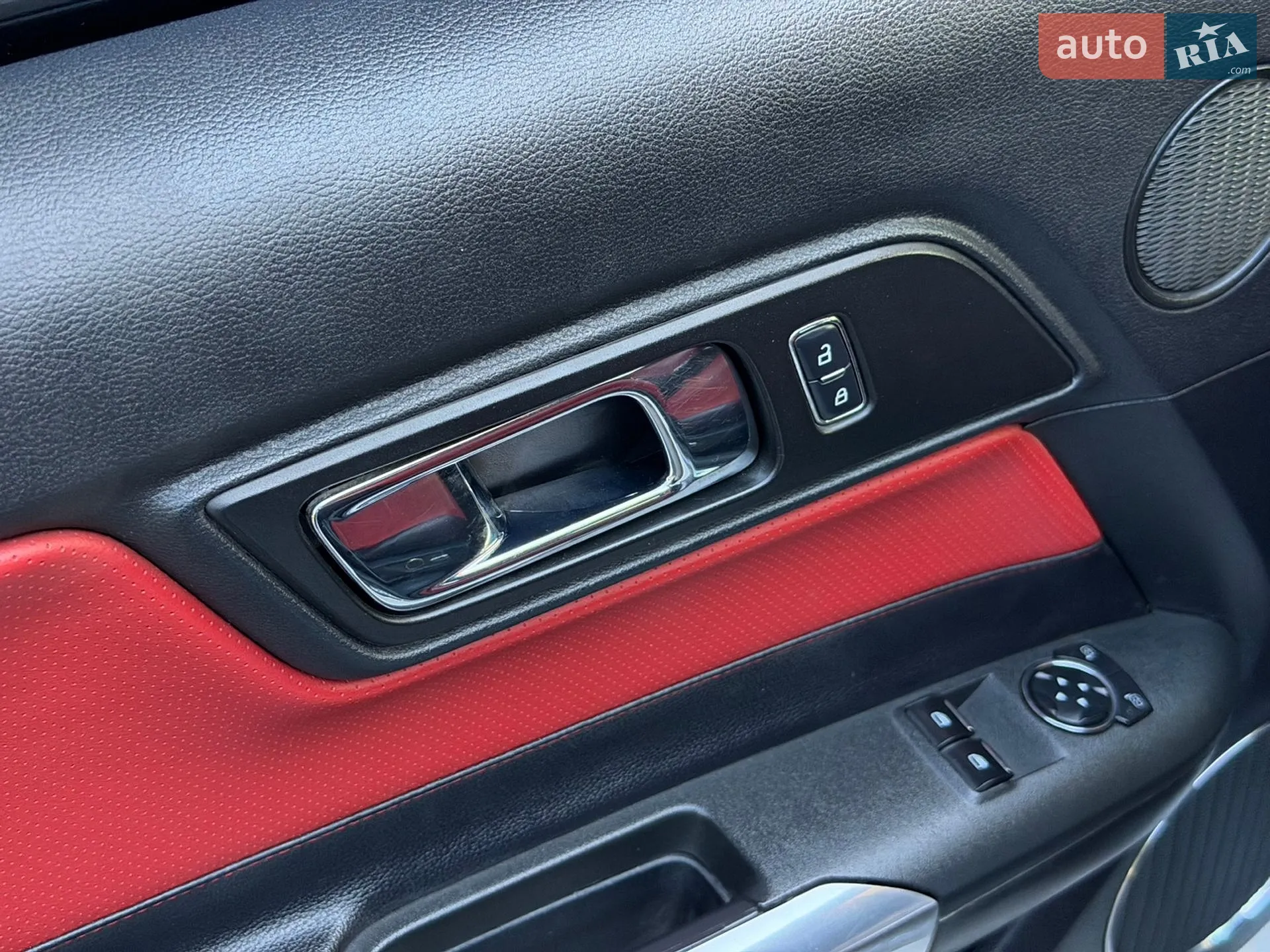 2015 Ford Mustang - мініатюра 32