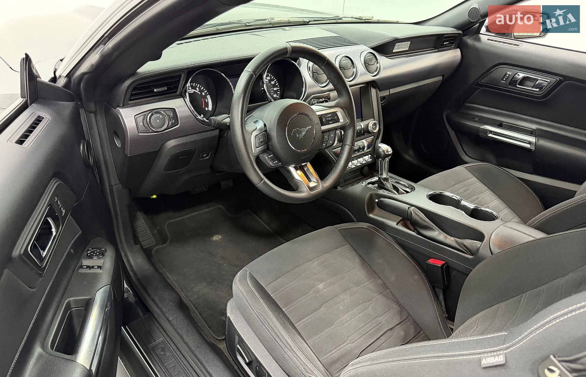 2016 Ford Mustang - мініатюра 23