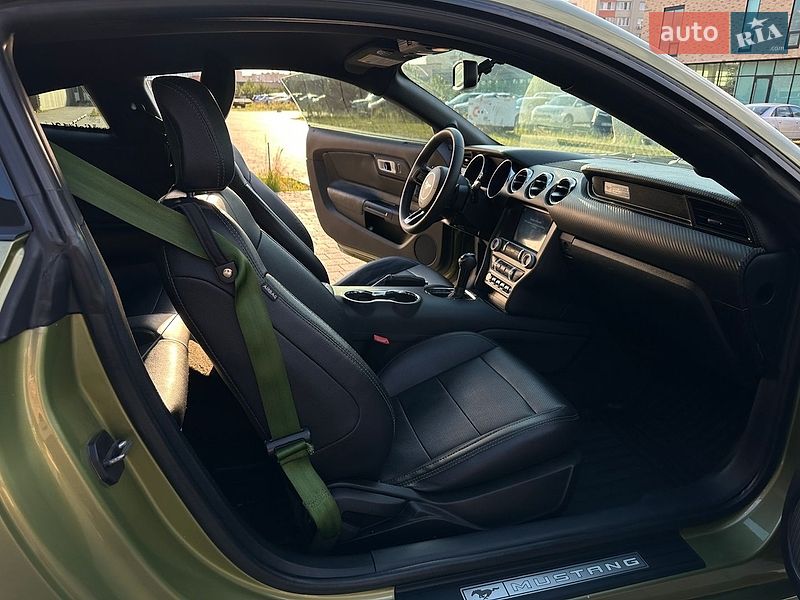 Купе Ford Mustang 2015 в Хмельницком