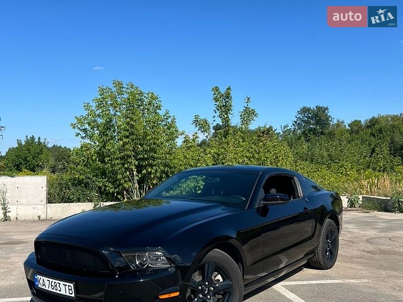Купе Ford Mustang 2014 в Ирпене