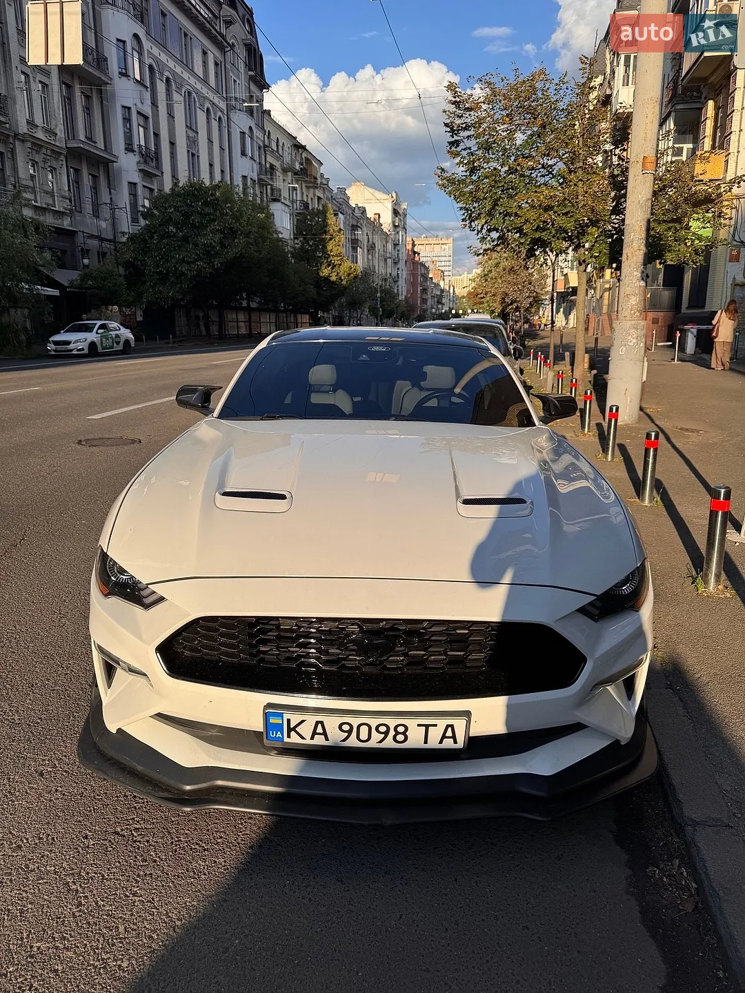 2022 Ford Mustang - фото 1