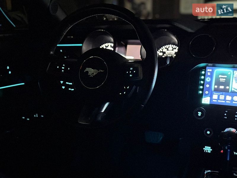 Купе Ford Mustang 2016 в Києві фото 9 Купе Ford Mustang 2016 в Києві