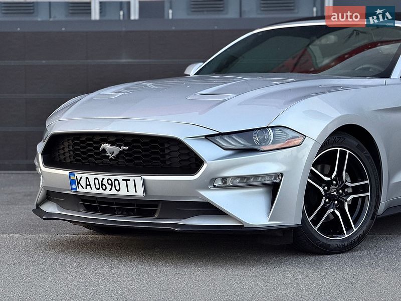 Кабріолет Ford Mustang 2018 в Києві