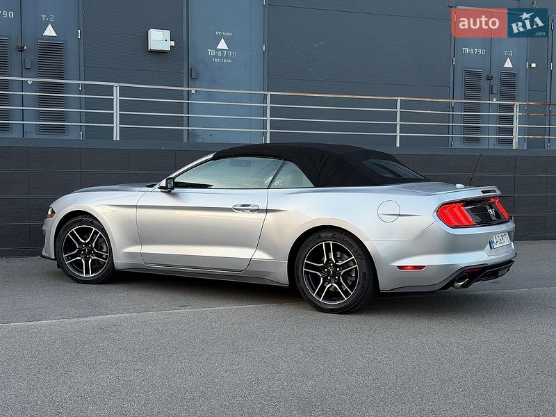 Кабріолет Ford Mustang 2018 в Києві