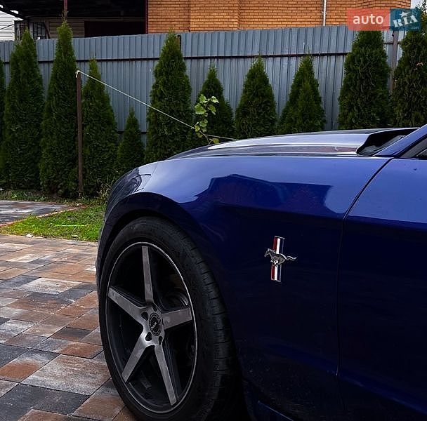 Купе Ford Mustang 2014 в Києві