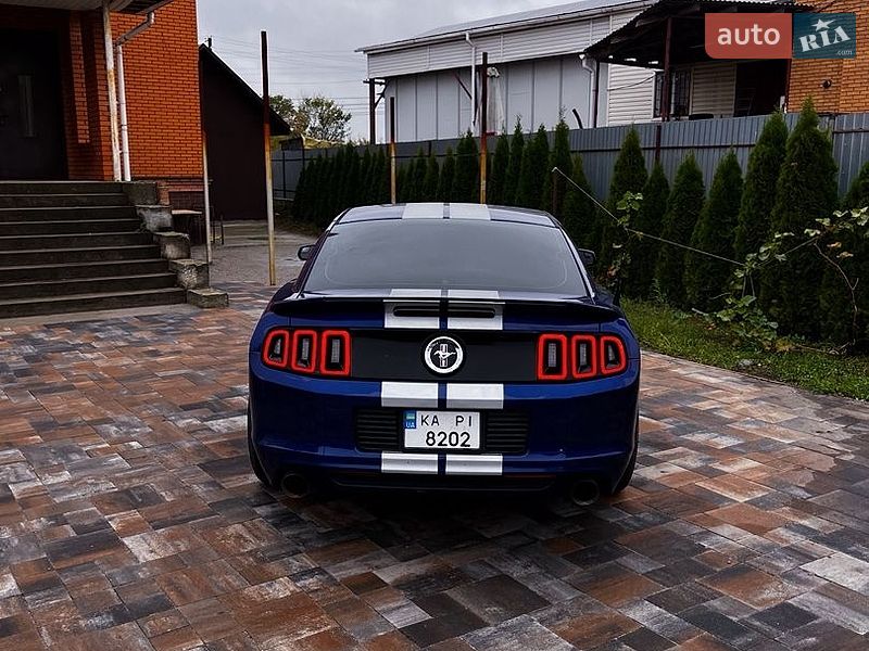 Купе Ford Mustang 2014 в Києві