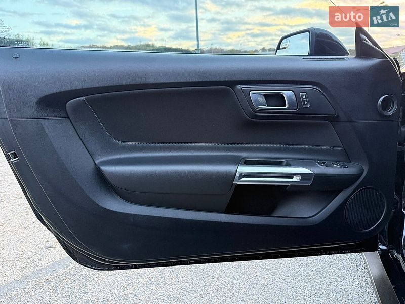 Купе Ford Mustang 2018 в Днепре фото 18 Купе Ford Mustang 2018 в Днепре