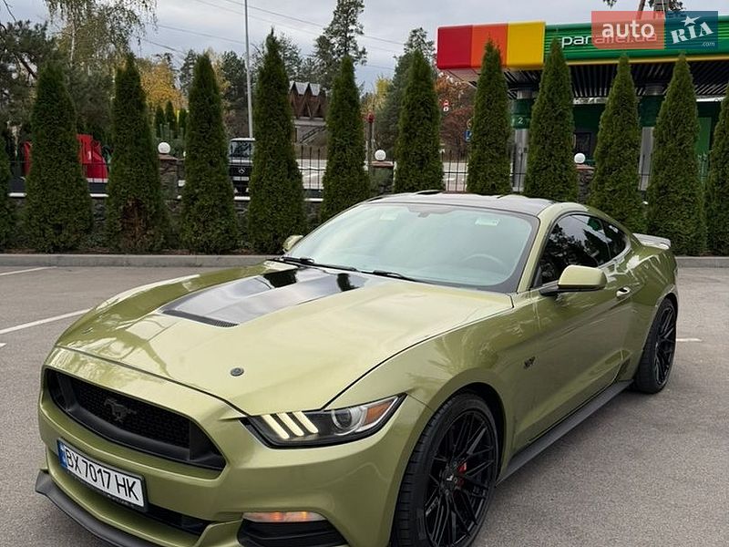 Купе Ford Mustang 2015 в Києві фото 11 Купе Ford Mustang 2015 в Києві
