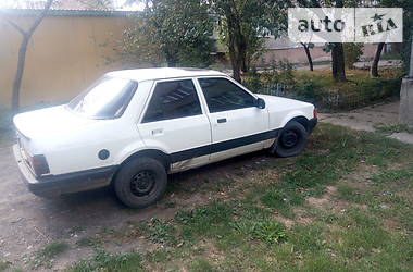 Седан Ford Orion 1988 в Бориславі