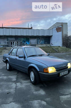 Седан Ford Orion 1988 в Луцке