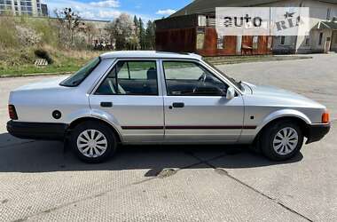 Седан Ford Orion 1989 в Ивано-Франковске