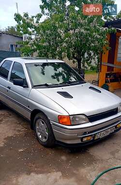 Седан Ford Orion 1992 в 