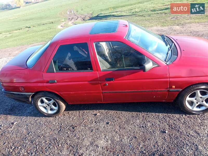 Седан Ford Orion 1992 в Ровно