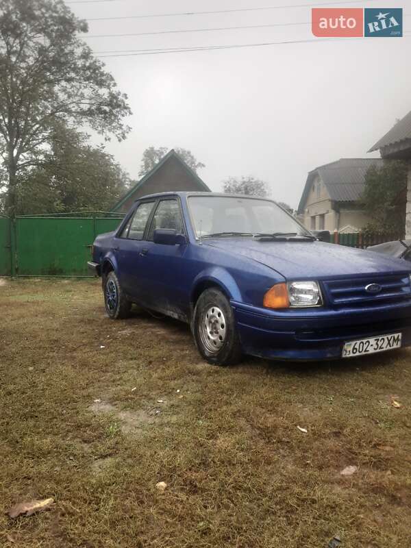 Седан Ford Orion 1984 в Дунаївцях
