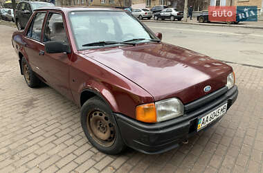 Седан Ford Orion 1989 в Киеве