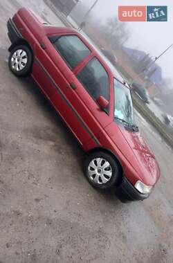 Седан Ford Orion 1992 в Полтаве