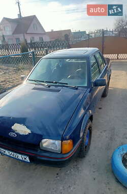 Седан Ford Orion 1989 в Рівному