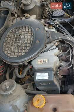 Седан Ford Orion 1989 в Новомиргороде
