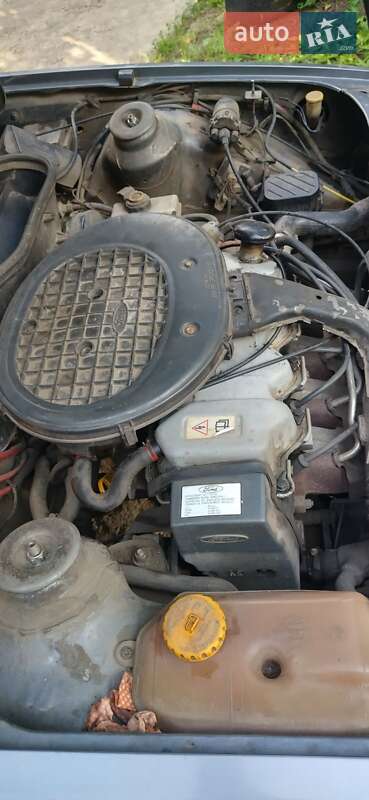 Седан Ford Orion 1989 в 