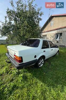 Седан Ford Orion 1986 в Дубні