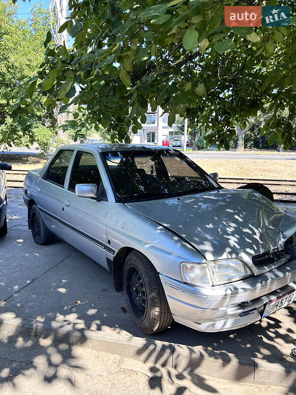 Седан Ford Orion 1990 в Одессе