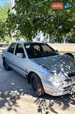 Седан Ford Orion 1990 в 