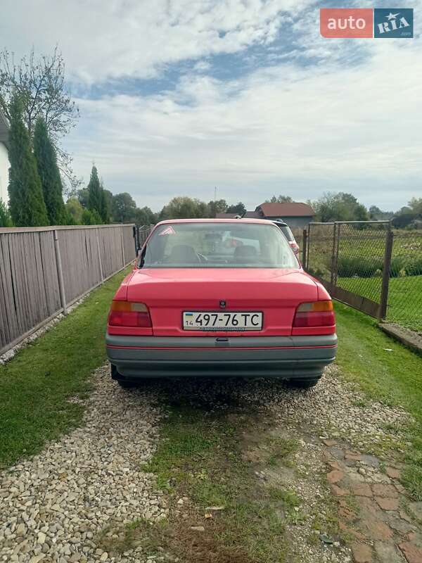 Седан Ford Orion 1993 в Самборе