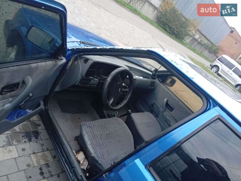 Седан Ford Orion 1988 в Летичіві
