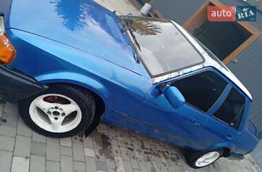 Седан Ford Orion 1988 в 