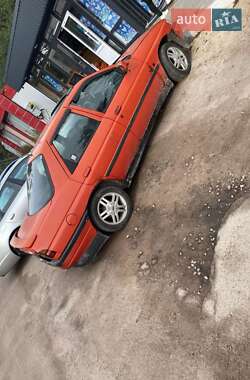Седан Ford Orion 1991 в Коростене