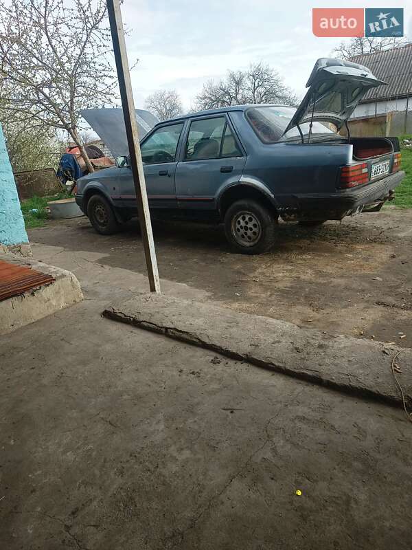 Седан Ford Orion 1989 в Новому Бузі