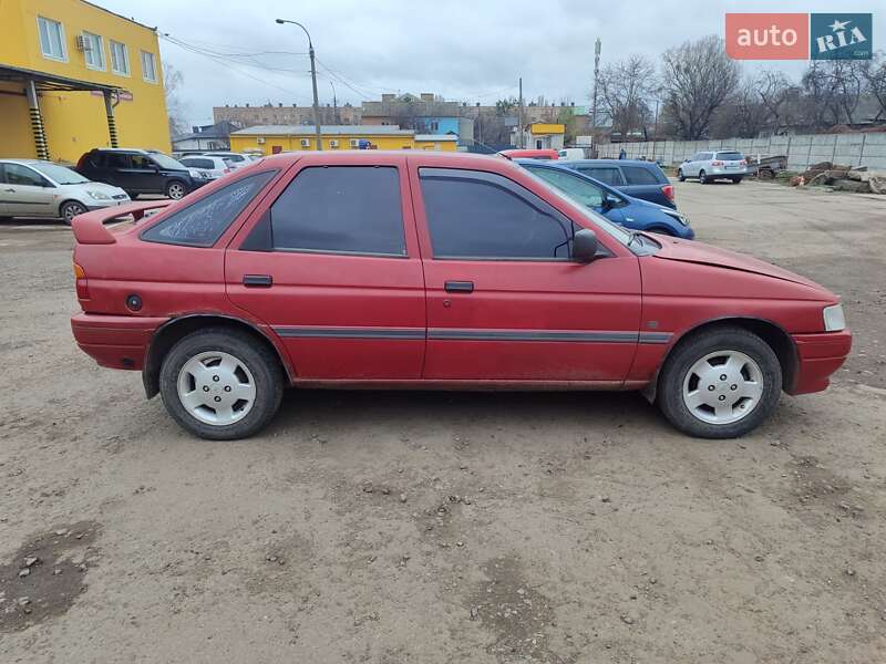 Седан Ford Orion 1991 в Черкассах фото 7 Седан Ford Orion 1991 в Черкассах