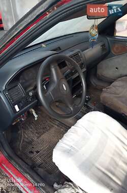 Седан Ford Orion 1991 в Знаменке
